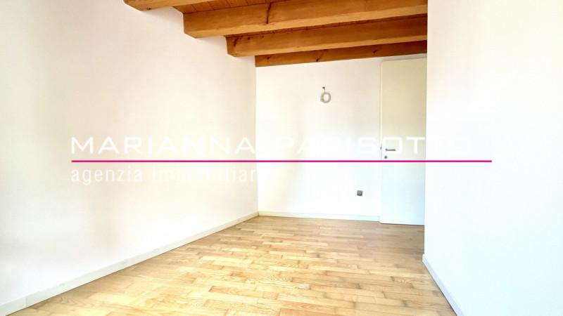 Ns. Esclusiva: il fascino del centro, il privilegio della riservatezza: il rifugio in Margnan a B...