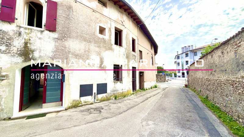 Ns. Esclusiva: il fascino del centro, il privilegio della riservatezza: il rifugio in Margnan a B...