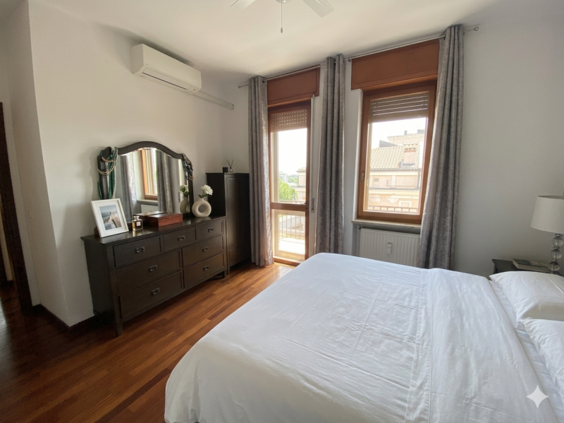 Ampio appartamento signorile in posizione strategica: a due passi da Corso Palladio e vicinissimo...