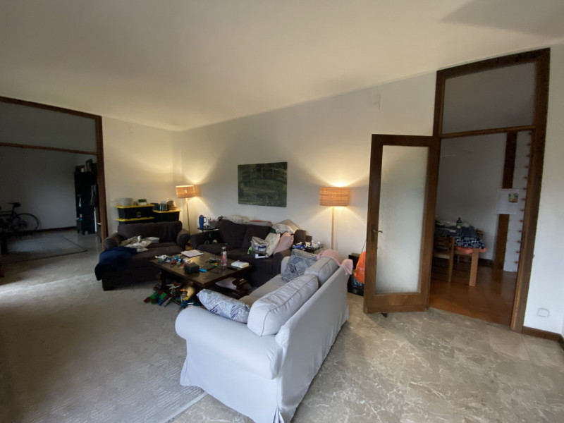 Ampio appartamento signorile in posizione strategica: a due passi da Corso Palladio e vicinissimo...