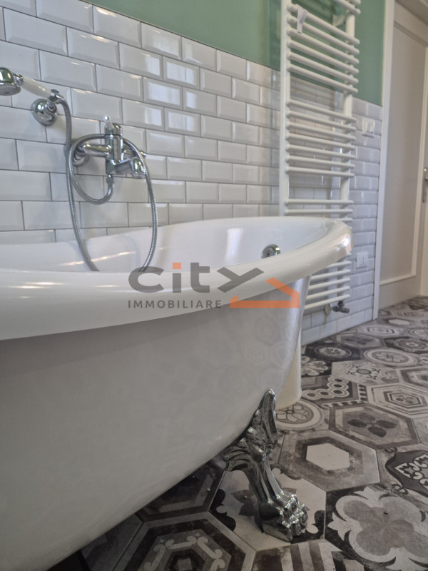 Bassano del Grappa - in posizione comoda ai principali servizi e a pochi minuti dal centro, propo...