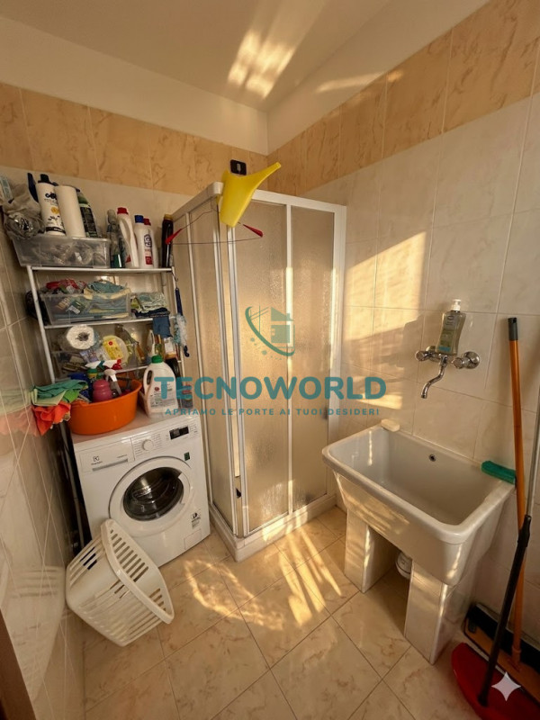 Proponiamo in vendita un accogliente appartamento trilocale di circa 75 mq situato nel cuore  di ...