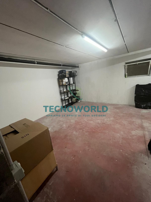 Proponiamo in vendita un accogliente appartamento trilocale di circa 75 mq situato nel cuore  di ...