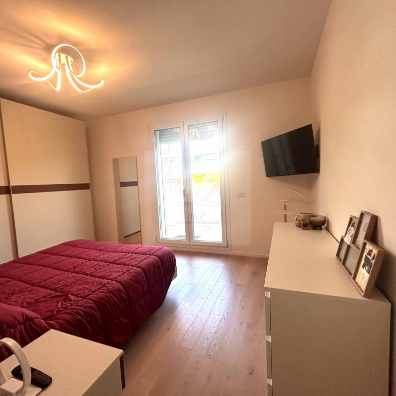 RUBANO - PADOVA

APPARTAMENTO 2 CAMERE , CL "A4", TERRAZZO ABITABILE

In posizione strategica, a ...