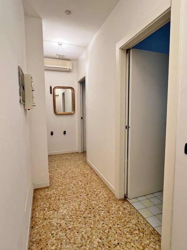 VILLETTA SINGOLA COMPOSTA DA DUE BICAMERE INDIPENDENTI IN VENDITA A VICENZA NELLA VIVACE ZONA DI ...