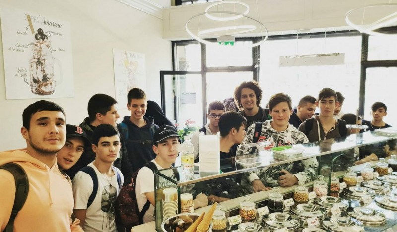 L'immobiliare Giada vi proponi in esclusiva questa bellissima attività commerciale.

Nel cuore de...