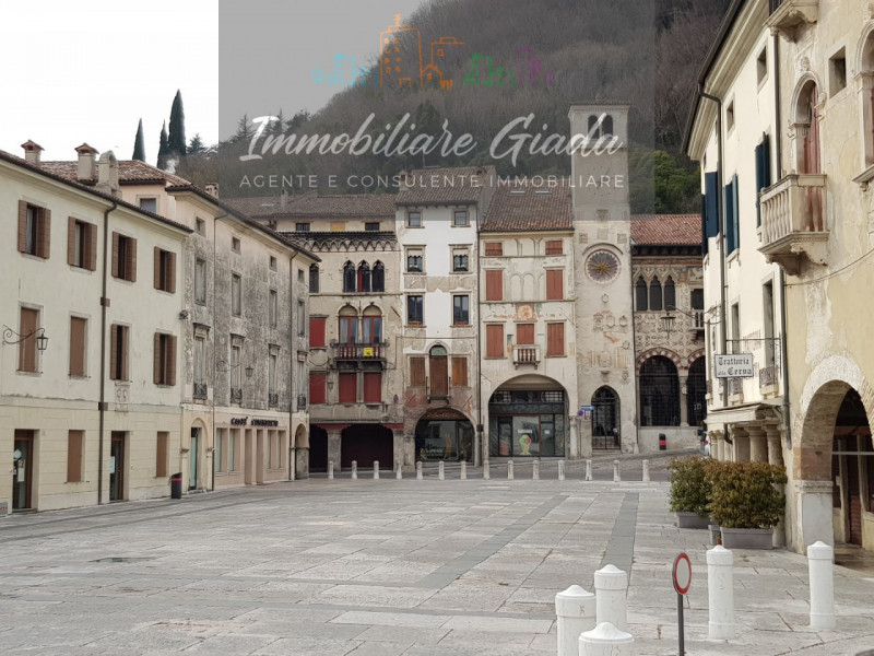 L'immobiliare Giada vi proponi in esclusiva questa bellissima attività commerciale.

Nel cuore de...