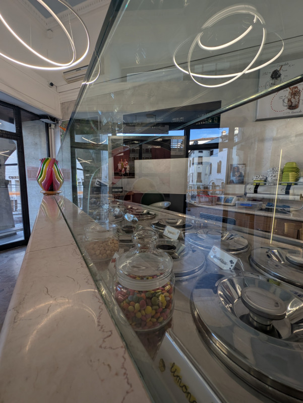 L'immobiliare Giada vi proponi in esclusiva questa bellissima attività commerciale.

Nel cuore de...