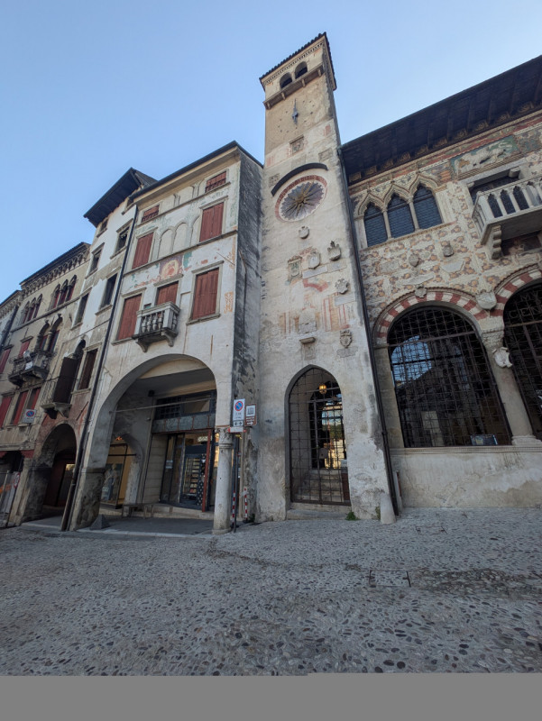 L'immobiliare Giada vi proponi in esclusiva questa bellissima attività commerciale.

Nel cuore de...