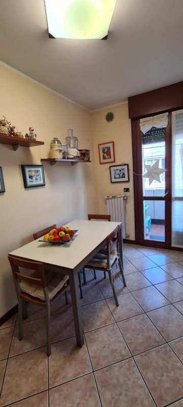 Proponiamo in vendita un introvabile appartamento duplex situato nel servitissimo quartiere di Po...