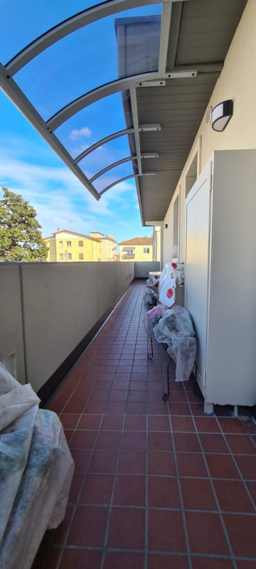 Proponiamo in vendita un introvabile appartamento duplex situato nel servitissimo quartiere di Po...