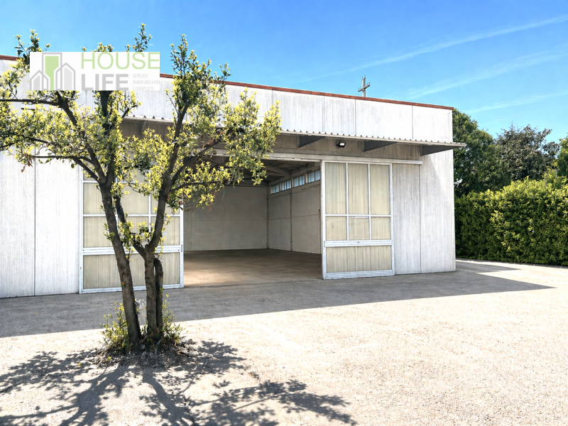 THIENE: CAPANNONE ARTIGIANALE LOCATO di 450 mq totali, di cui circa 65 mq di uffici, 65 di locali...