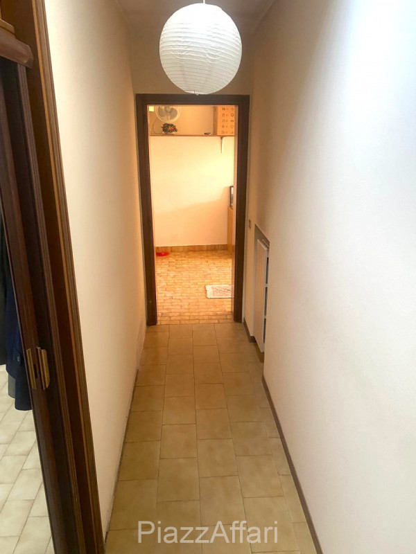 In pieno centro storico a Piove di Sacco, esattamente di fronte alla Chiesetta di San Nicolò ed a...