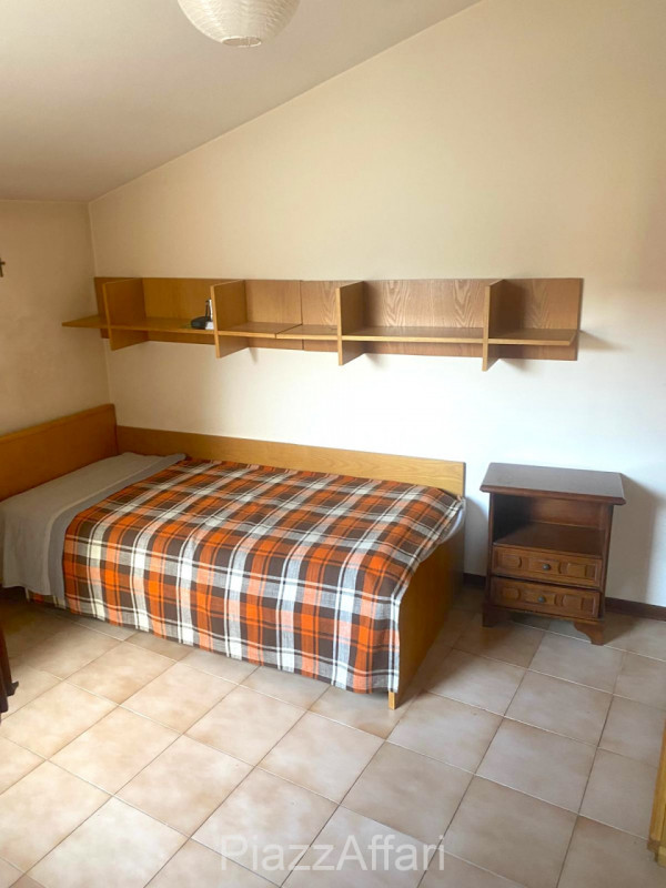 In pieno centro storico a Piove di Sacco, esattamente di fronte alla Chiesetta di San Nicolò ed a...