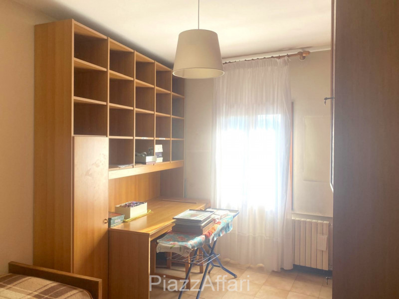 In pieno centro storico a Piove di Sacco, esattamente di fronte alla Chiesetta di San Nicolò ed a...