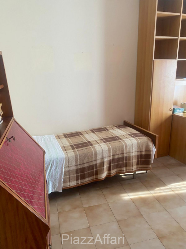 In pieno centro storico a Piove di Sacco, esattamente di fronte alla Chiesetta di San Nicolò ed a...