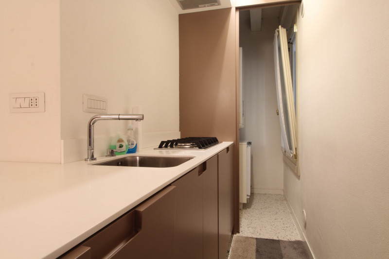 UBICAZIONE E CONTESTO

Nel pieno centro storico di Vicenza, a pochi passi dalla Basilica Palladia...