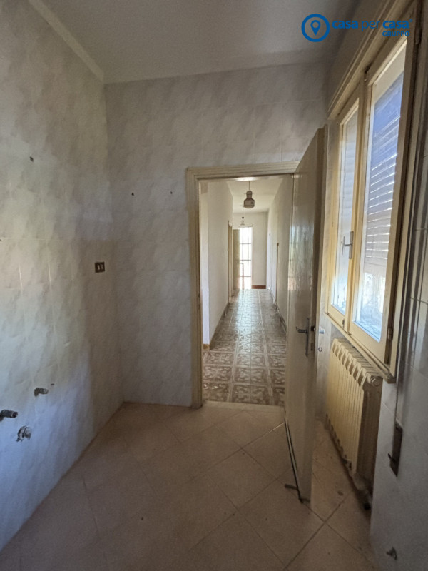 APPROVATO GRUPPO CASA PER CASA: VALUTATO, CONTROLLATO, GESTITO IN ESCLUSIVA!

ZONA:
L’immobile è ...