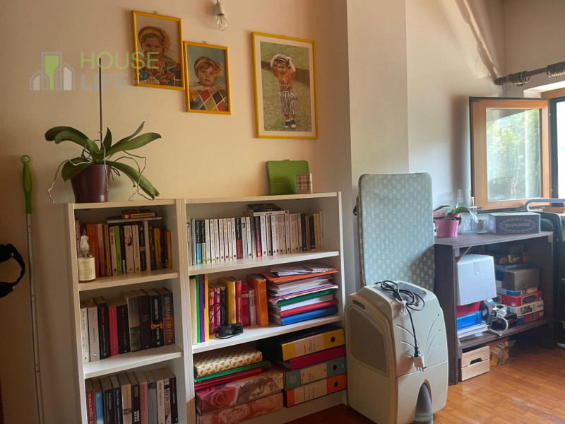 RECOARO TERME: APPARTAMENTO BICAMERE al terzo piano in contesto di sole tre unità, completo di ga...