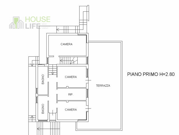 VALDAGNO: In posizione panoramica e soleggiata, ma comoda al centro, proponiamo VILLA SINGOLA al ...