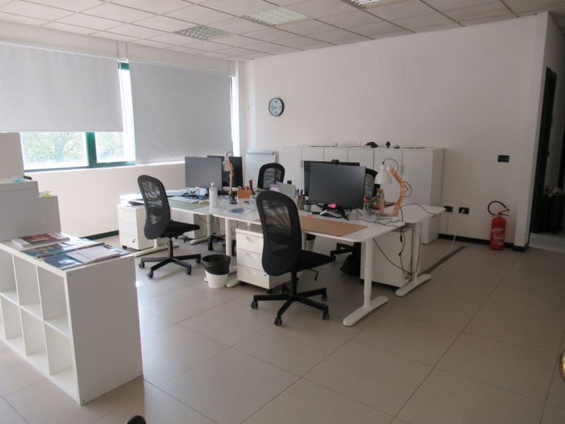 A Castrette di Villorba (TV), proponiamo in affitto ufficio di 105 metri quadrati, in ottimo stat...