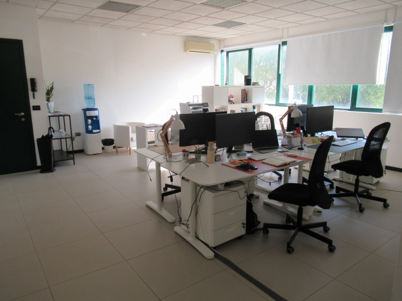 A Castrette di Villorba (TV), proponiamo in affitto ufficio di 105 metri quadrati, in ottimo stat...