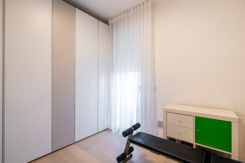 A Noventa Padovana, in contesto residenziale tranquillo e moderno, proponiamo in vendita accoglie...