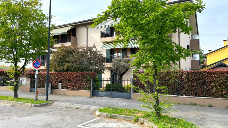 Rif. C165 -Albignasego - Se cerchi un’abitazione moderna e pronta da vivere questa è la soluzione...