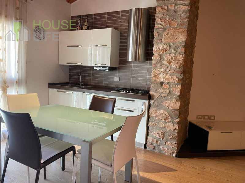 SCHIO-Magrè: in zona residenziale, moderno APPARTAMENTO BICAMERE con ingresso indipendente al pia...