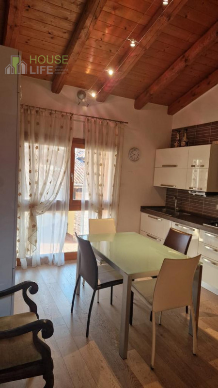 SCHIO-Magrè: in zona residenziale, moderno APPARTAMENTO BICAMERE con ingresso indipendente al pia...