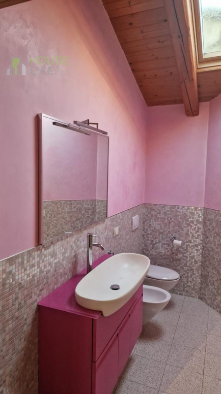 SCHIO-Magrè: in zona residenziale, moderno APPARTAMENTO BICAMERE con ingresso indipendente al pia...