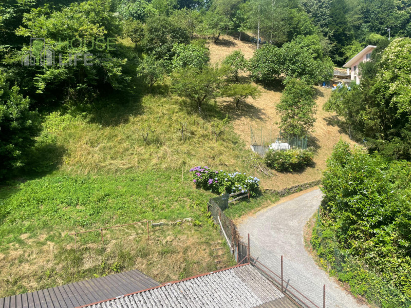 RECOARO TERME: APPARTAMENTO TRICAMERE al secondo piano in contesto di sole tre unità, completo di...