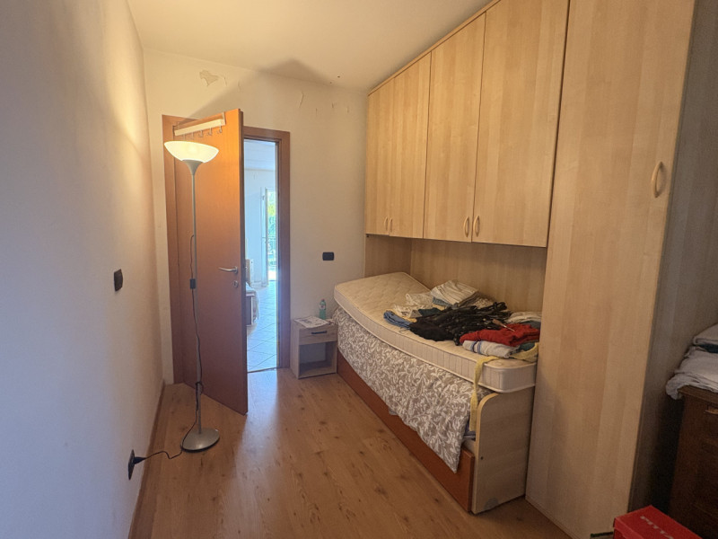 Situata nel cuore della suggestiva comune di Santa Maria di Sala, questa affascinante bifamiliare...