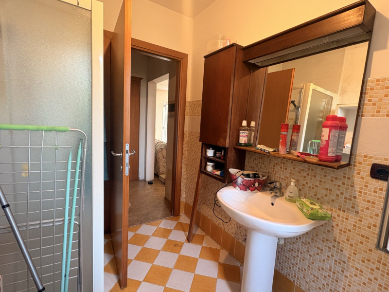 Situata nel cuore della suggestiva comune di Santa Maria di Sala, questa affascinante bifamiliare...