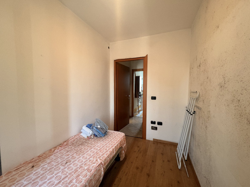 Situata nel cuore della suggestiva comune di Santa Maria di Sala, questa affascinante bifamiliare...