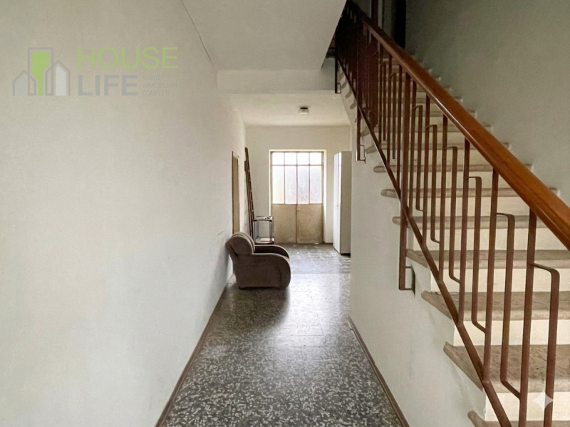 MALO - CENTRO: CASA A SCHIERA da RISTRUTTURARE 315mq con possibilità di ampliamento di 700m. EURO...