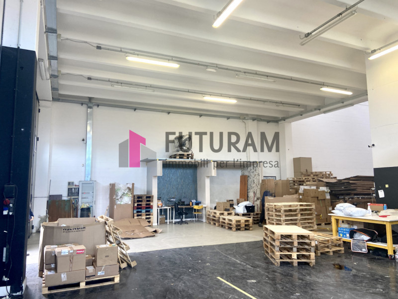 RIF: 154NM - CADONEGHE (PD) - PER INFO 0444/310220


Propongo in affitto un capannone di 440 mq i...