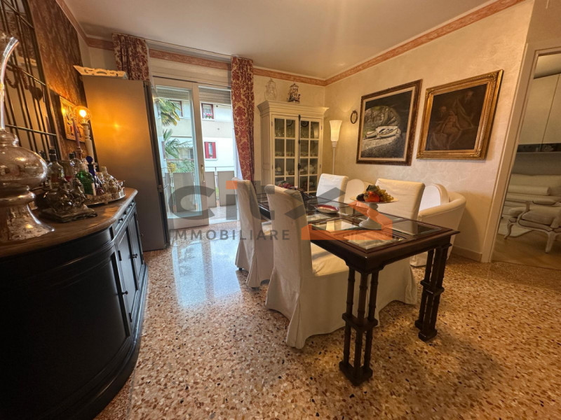 Bassano del Grappa - In tranquilla e ricercata zona residenziale di San Vito, proponiamo in VENDI...