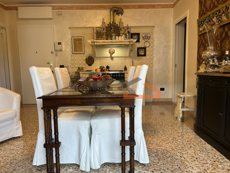 Bassano del Grappa - In tranquilla e ricercata zona residenziale di San Vito, proponiamo in VENDI...