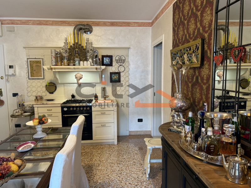 Bassano del Grappa - In tranquilla e ricercata zona residenziale di San Vito, proponiamo in VENDI...