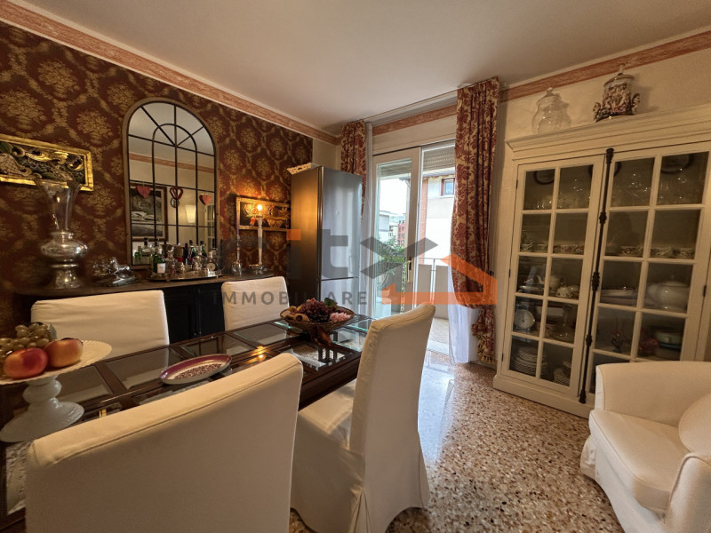 Bassano del Grappa - In tranquilla e ricercata zona residenziale di San Vito, proponiamo in VENDI...