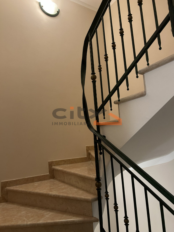 Bassano del Grappa - In tranquilla e ricercata zona residenziale di San Vito, proponiamo in VENDI...