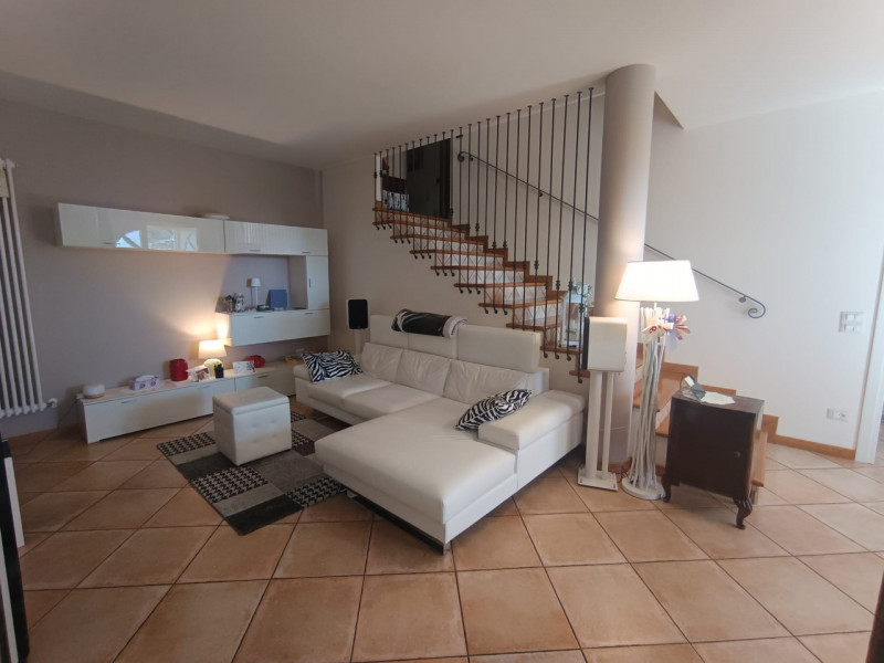 Roveredo di Guà – Loc. Cicogna  
Casa singola su lotto di 700 mq circa, in condizioni ottime.

Pr...