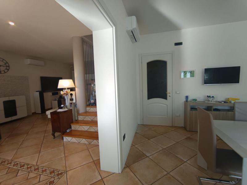 Roveredo di Guà – Loc. Cicogna  
Casa singola su lotto di 700 mq circa, in condizioni ottime.

Pr...