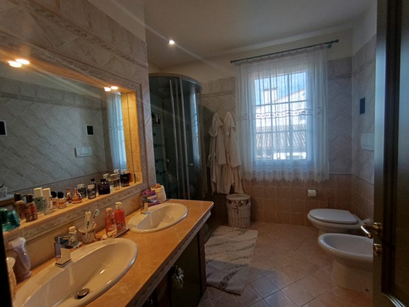 Roveredo di Guà – Loc. Cicogna  
Casa singola su lotto di 700 mq circa, in condizioni ottime.

Pr...