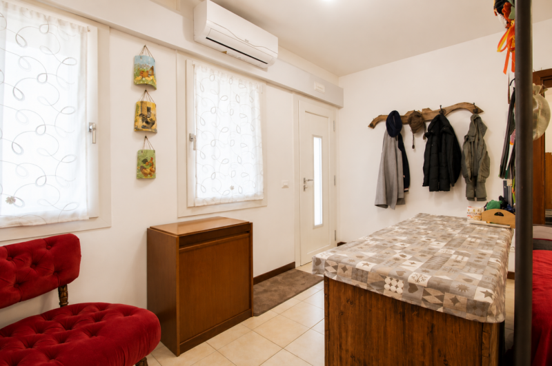 In pieno centro paese, proponiamo in vendita una casa terracielo che ti stupirà per le sue dimens...