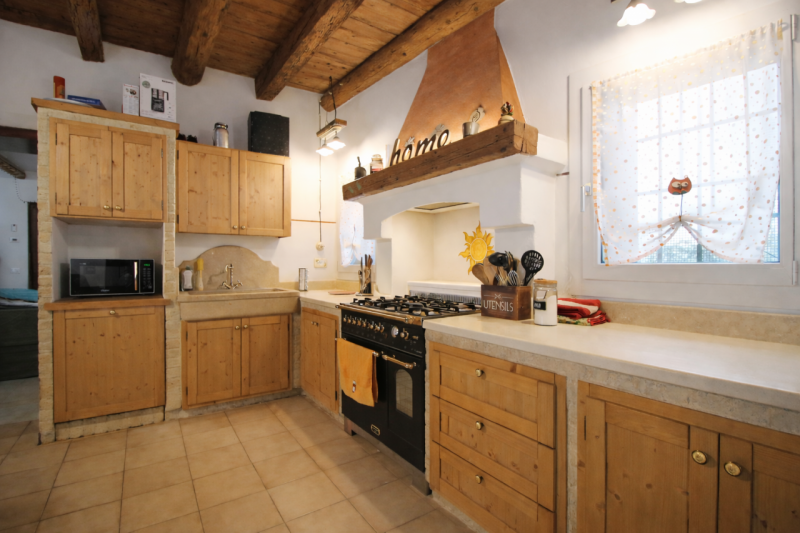 BOLZANO VICENTINO. In pieno centro paese, proponiamo in vendita una casa terracielo che ti stupir...