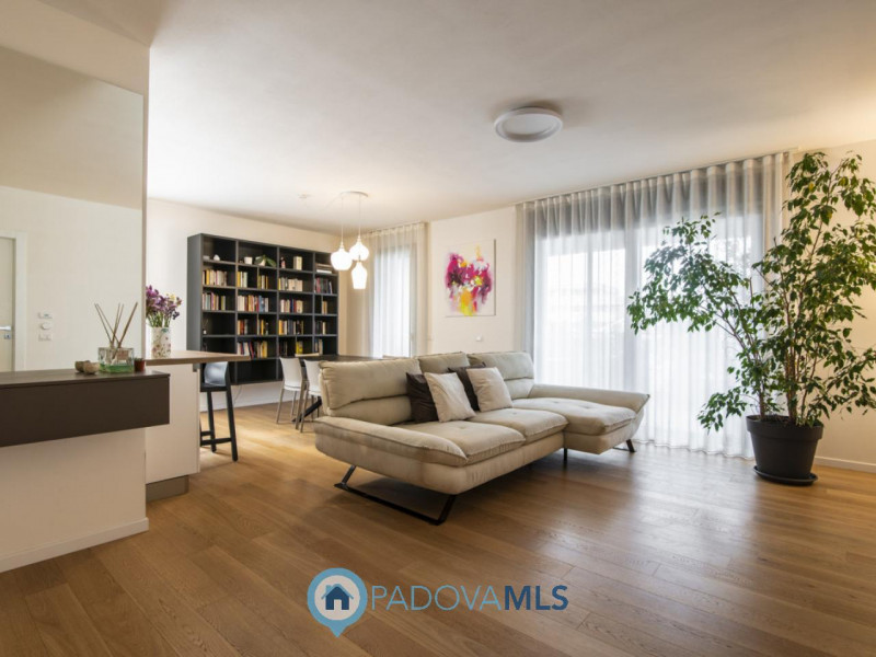 Immobile in esclusiva al Gruppo Padova MLS Ponte San Nicolò - Voltabarozzo: 

Appartamento al sec...