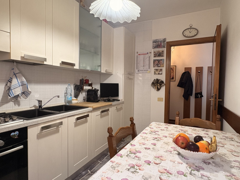 Se stai cercando un appartamento che coniughi spazio e comfort, ti presentiamo questo splendido q...