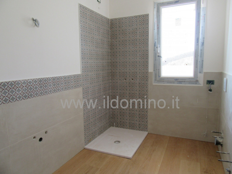 Su piccola palazzina signorile di nuova costruzione, in classe energetica A4, di solo 6 unità abi...